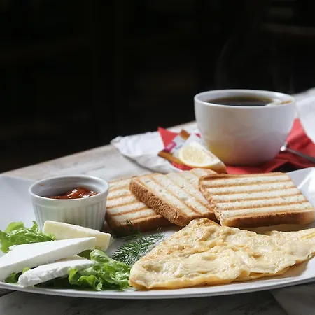 Pensjonat & Restaurant Tekovina 4*