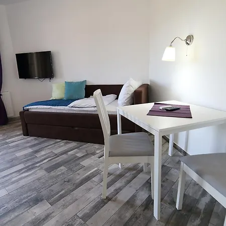 Πανσιόν & Restaurant Tekovina 4*