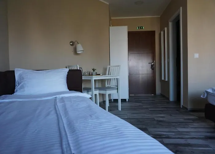 & Restaurant Tekovina Pensiune Semendria