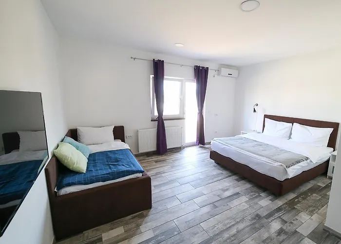 & Restaurant Tekovina Pensiune 4*