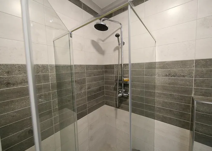 & Restaurant Tekovina 4* Semendria